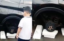 Viral Mobil Parkir di Rest Area Ketiban Apes, Ban Malah Digondol Maling