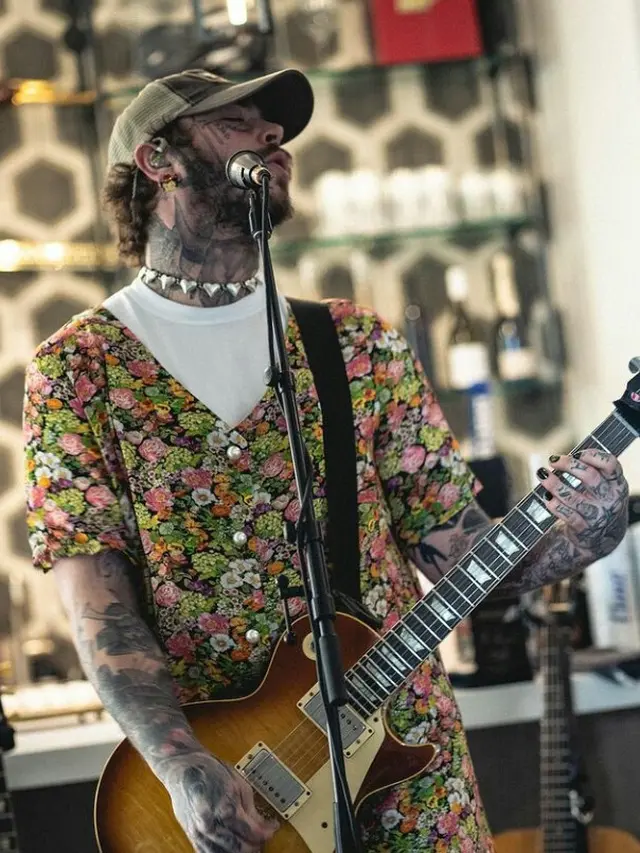 Stylist Post Malone Rilis Koleksi Dress untuk Pria, Begini Penampakannya