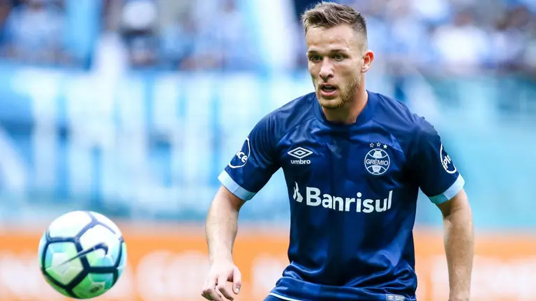 Real Madrid mengikuti perburuan pemain Gremio, Arthur. (doc. Sky Sports)