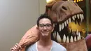 Ditemui usai launching film 'The Good Dinosaur' di XXI Kota Kasablanka, Jakarta, Kamis malam (26/11/2015), Mike Lewis mengaku ia ingin mengajak Kenzou ke negeri Sakura, Jepang, untuk liburan bersama. (Andy Masela/Bintang.com)
