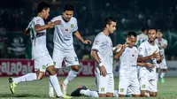 Skuat Persebaya saat merayakan gol ke gawang Badak Lampung di Stadion Sumpah Pemuda, Lampung, Selasa (20/8/2019). (Bola.com/Dok. Persebaya)