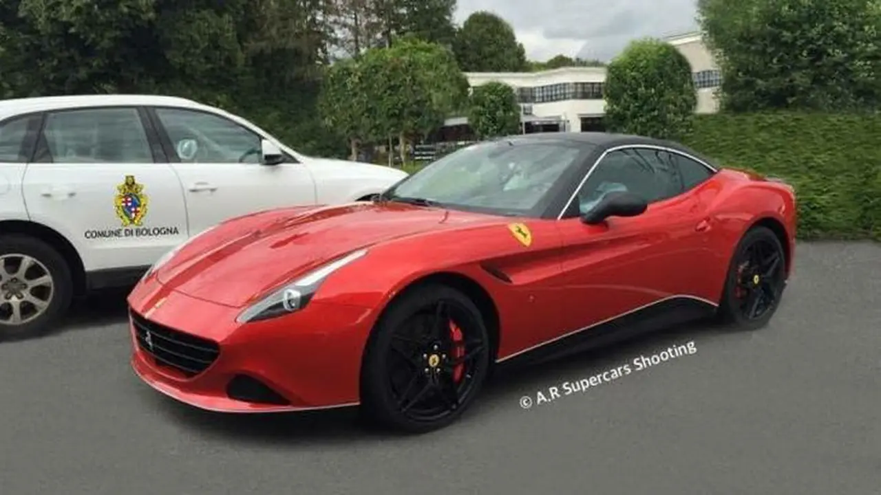 Varian Spesial Ferrari California T Pamer Diri