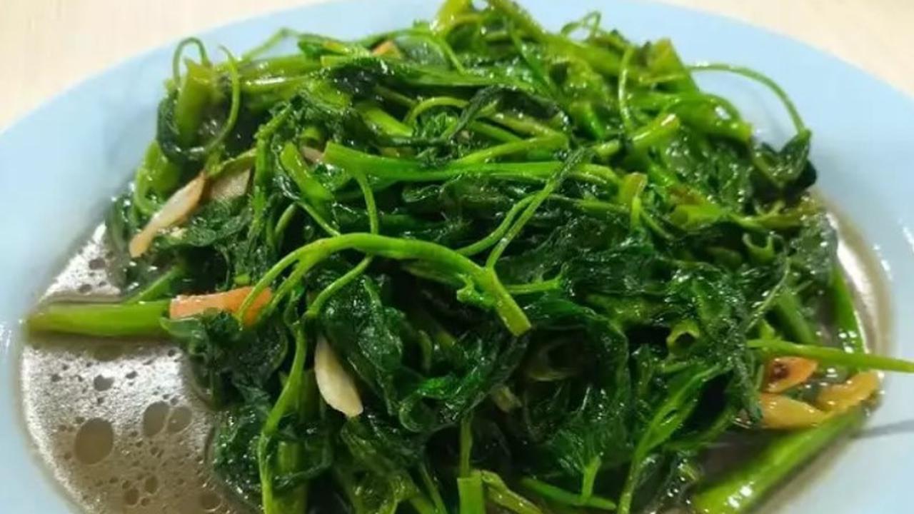 Resep Masakan Rumahan Tumis Kangkung.  foto: Instagram @ig.basenk