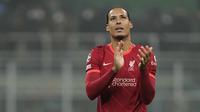 Performa apik Virgil van Dijk dipertegas dengan catatan bahwa ia tidak melakukan satu pun pelanggaran pada pertandingan tersebut. (AP/Antonio Calanni)
