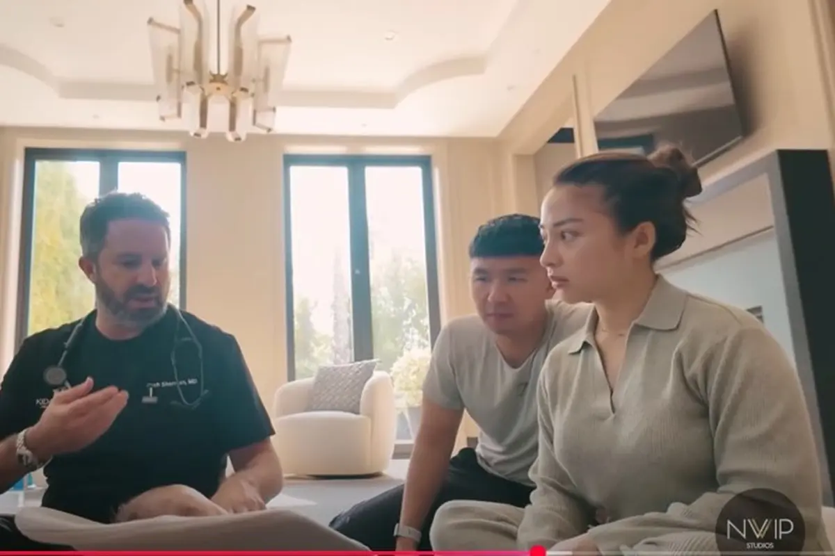 Tinggal di Amerika, Nikita Willy Panggil Dokter ke Rumah untuk Imunisasi Anaknya.  foto: Youtube Nikita Willy Official