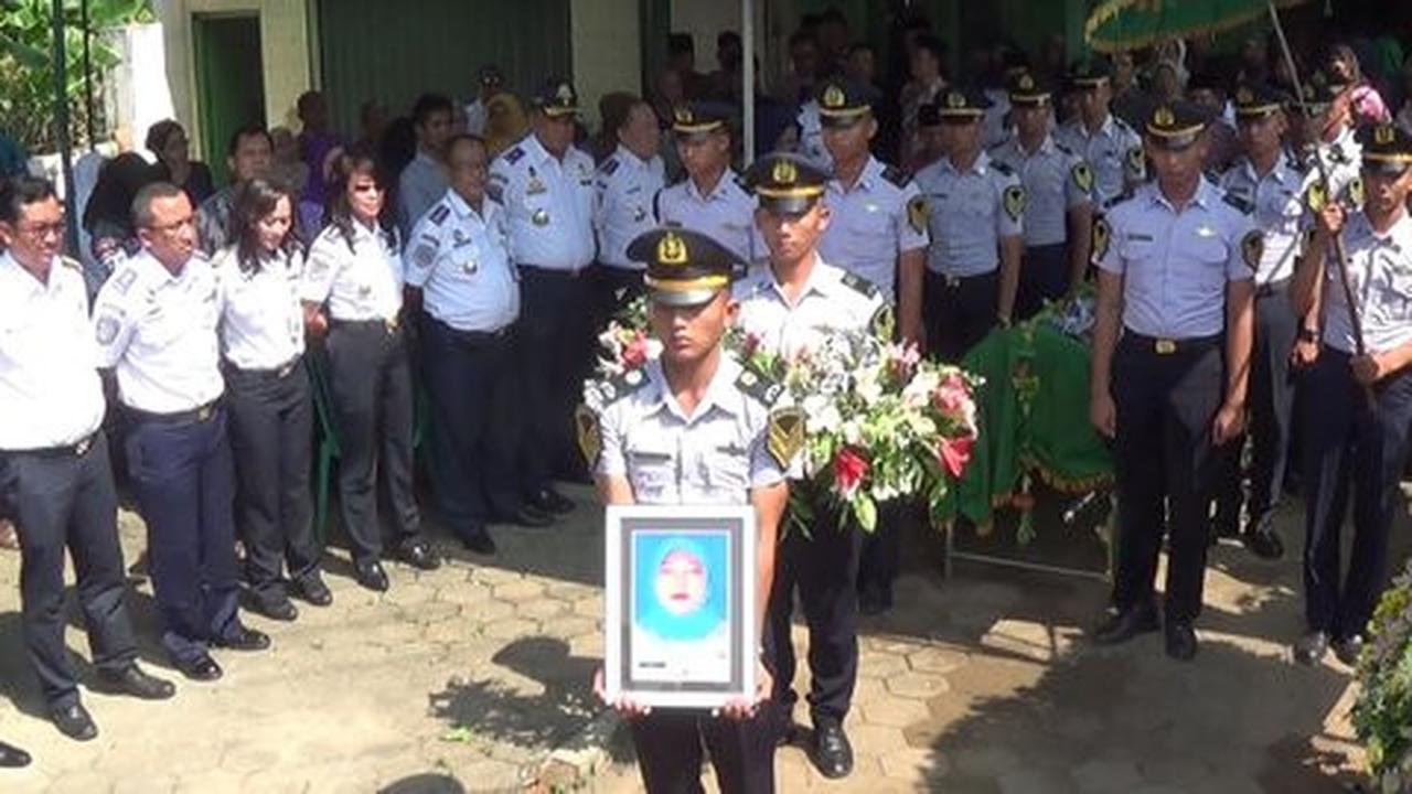 Jenazah PNS Kemenhub meninggal saat diklat dimakamkan di Kendal