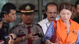 Pada pemeriksaan kali ini, Artha Meris Simbolon diperiksa sebagai tersangka, Jakarta, Jumat (4/7/2014) (Liputan6.com/Miftahul Hayat)