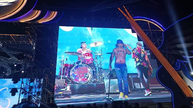 Slank tampil di Prost Fest 2022