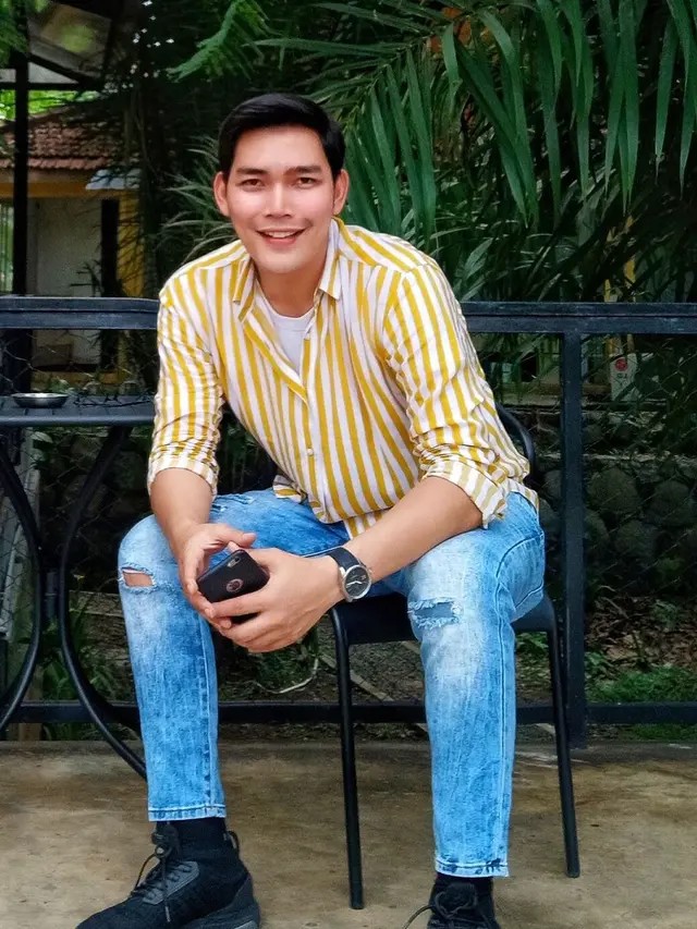 Heboh Elly Sugigi Pemotretan Pakai Baju Pengantin, Ini 7 Sosok Cowoknya