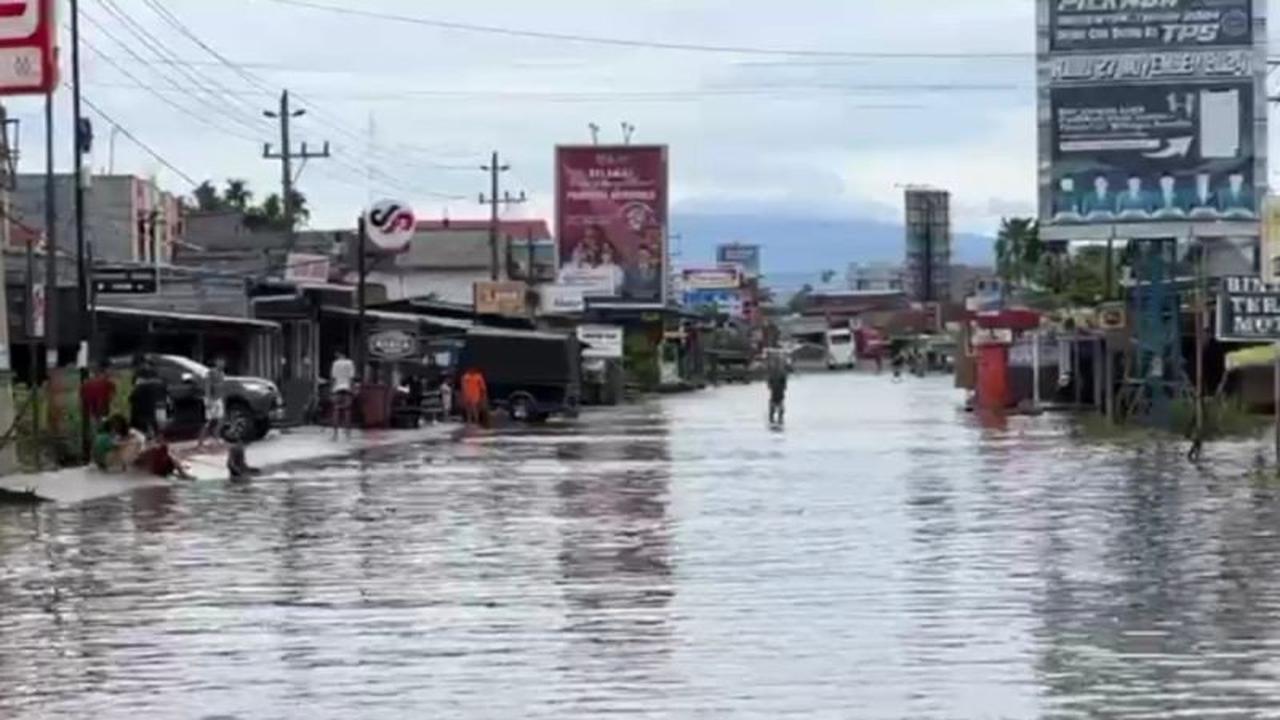 Jalan Lintas Sumatera di Bengkulu Ditutup Akibat Banjir, BMKG Peringatkan Cuaca Ekstrem