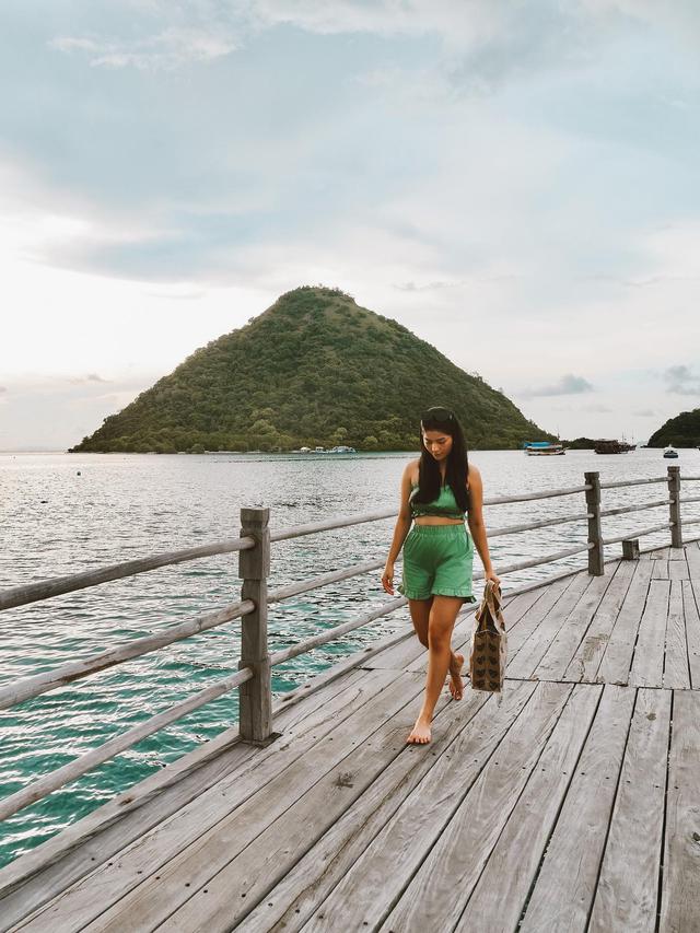 Jadi Tempat Favorit, Ini 7 Momen Liburan Debi Sagita Ke Labuan Bajo