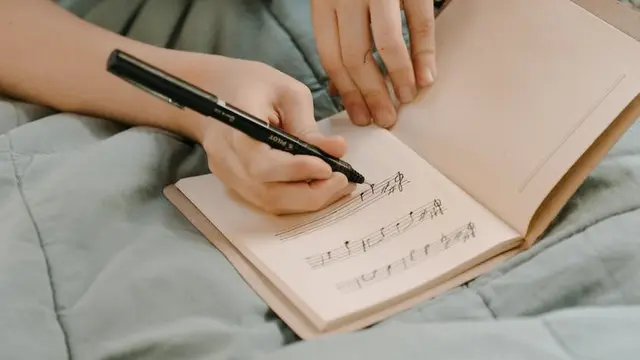 6 Cara Membuat Lagu untuk Pemula yang Mudah Dipraktikkan, Pahami