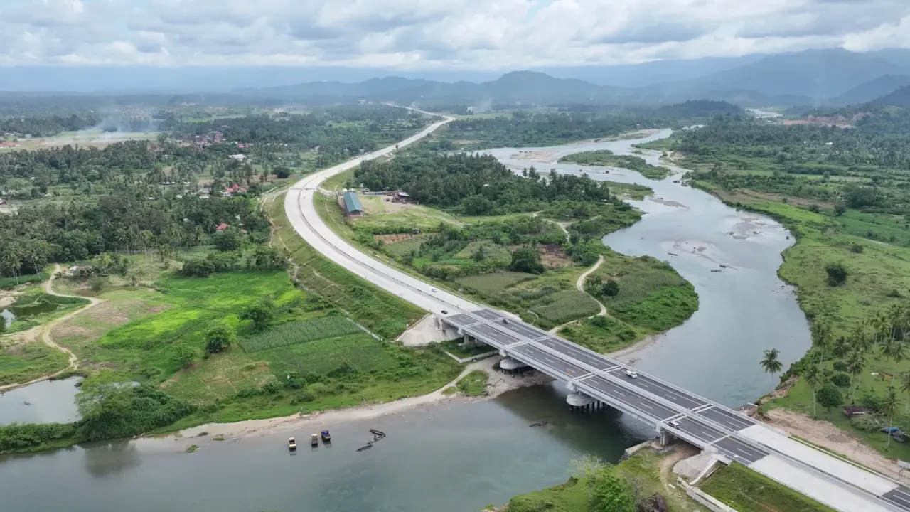 Jalan Tol Pekanbaru-Padang Seksi Padang-Sicincin. (Dok Hutama Karya)