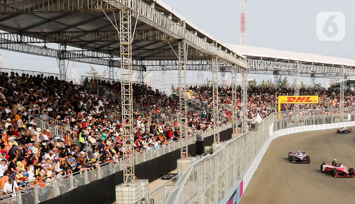 Urutan pertama hingga ketiga masing-masing ditempati oleh Wehrlein, Dennis, dan Cassidy. (Liputan6.com/Herman Zakharia)