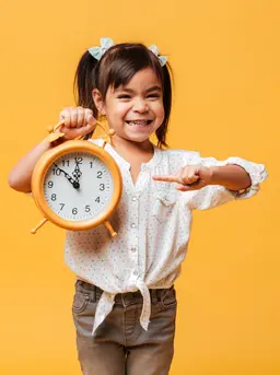 nak umumnya belum memiliki keterampilan kognitif untuk mengatur jadwal secara mandiri hingga usia sekolah menengah