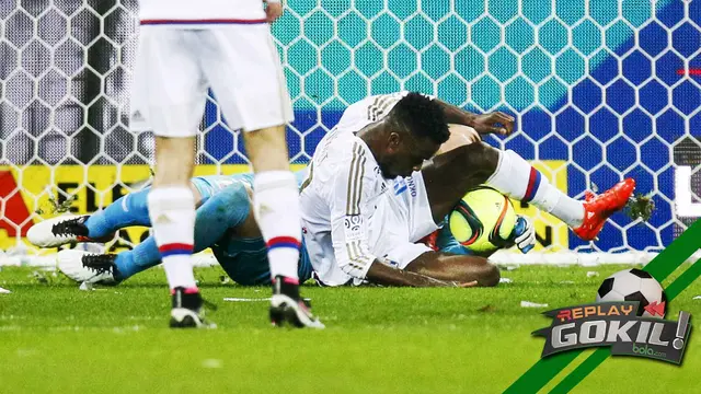 Replay Gokil: Tekel Brutal Striker Muda Lyon yang Bikin Ngeri