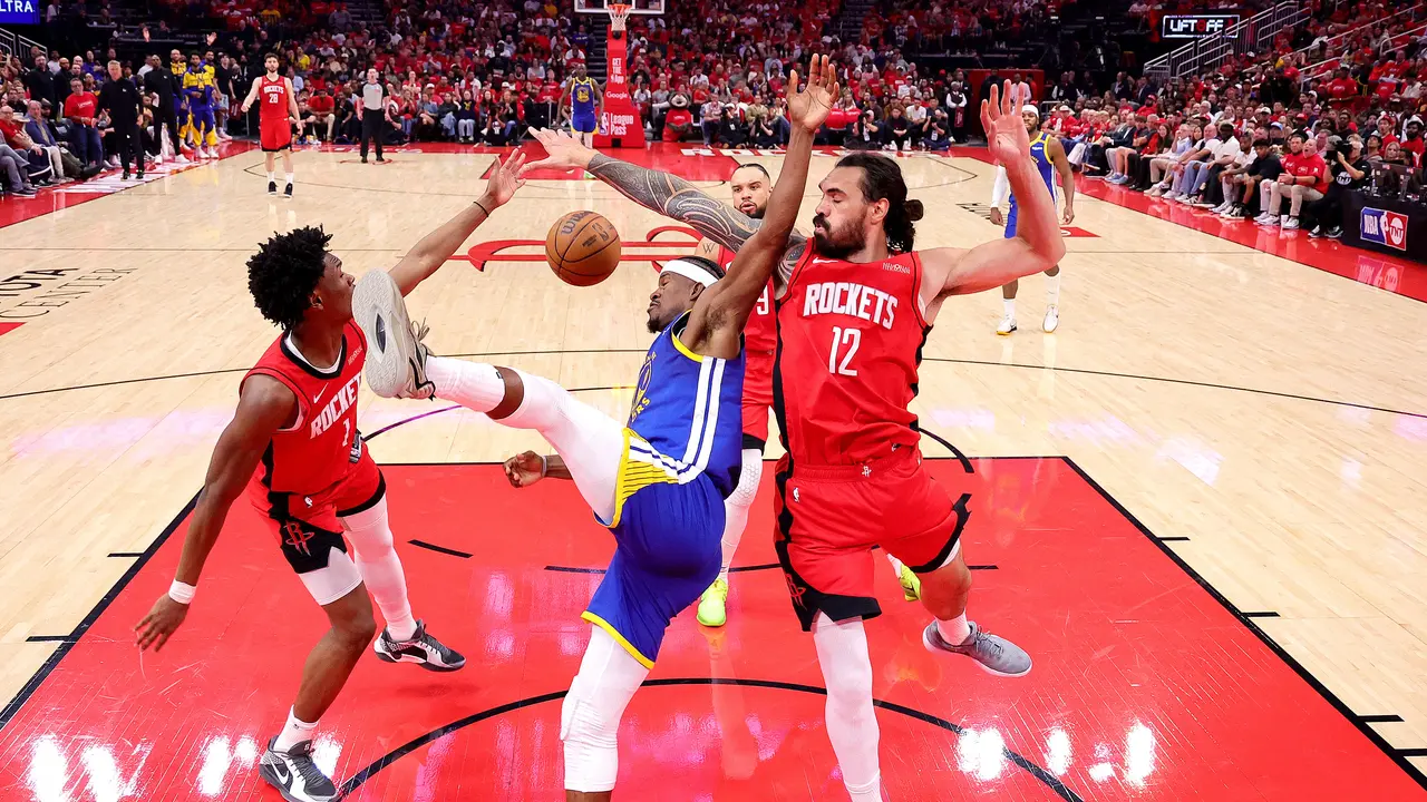 Warriors memenangi game pertama playoff NBA melawan Rockets