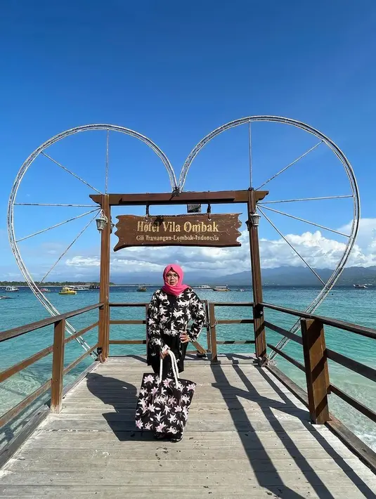 (Instagram/rinagunawan74)