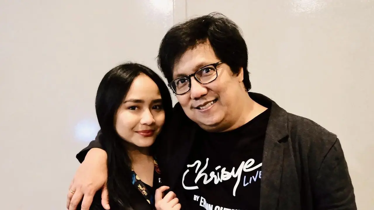 7 Potret Terbaru Gita Gutawa yang Kini Fokus di Balik Layar