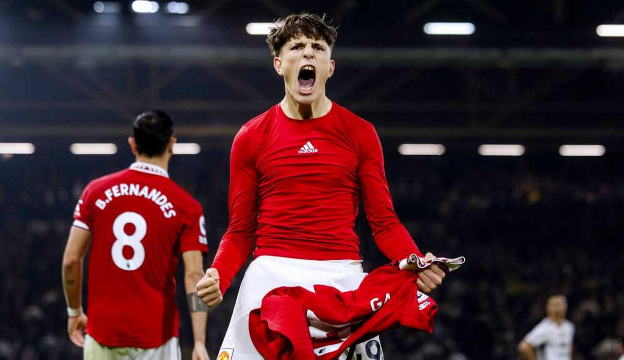 Manchester United memenangkan laga secara dramatis atas Fulham pada pekan ke-16 Liga Inggris 2022/2023. (AP/Leila Coker)