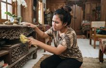 7 Cara Menghilangkan Debu dari Furnitur Berukir, Ini Trik Sederhana Supaya Tidak Merusak Motif