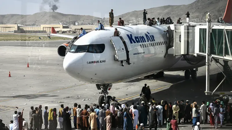 Begini Suasana Kacau di Bandara Afghanistan