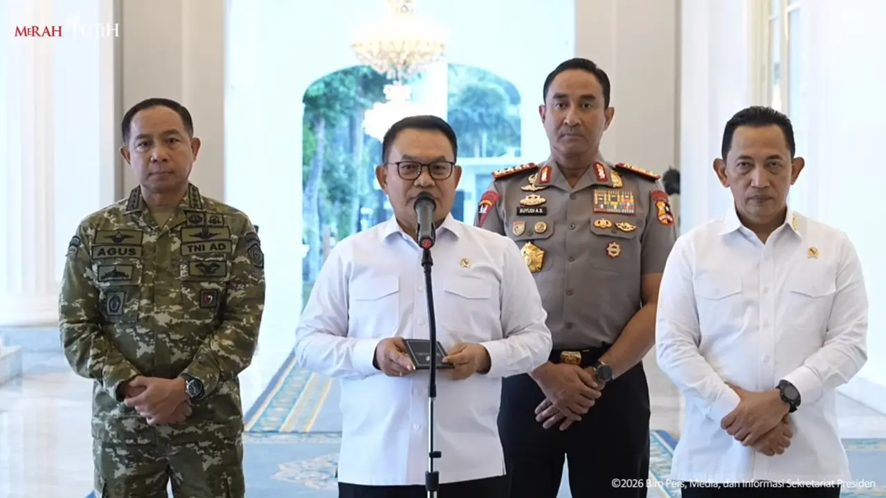 Menteri Koordinator Bidang Politik dan Keamanan (Menko Polkam) Dudung Abdurrahman di Kompleks Istana Kepresidenan, Jakarta. (Foto: Youtube Setpres)
