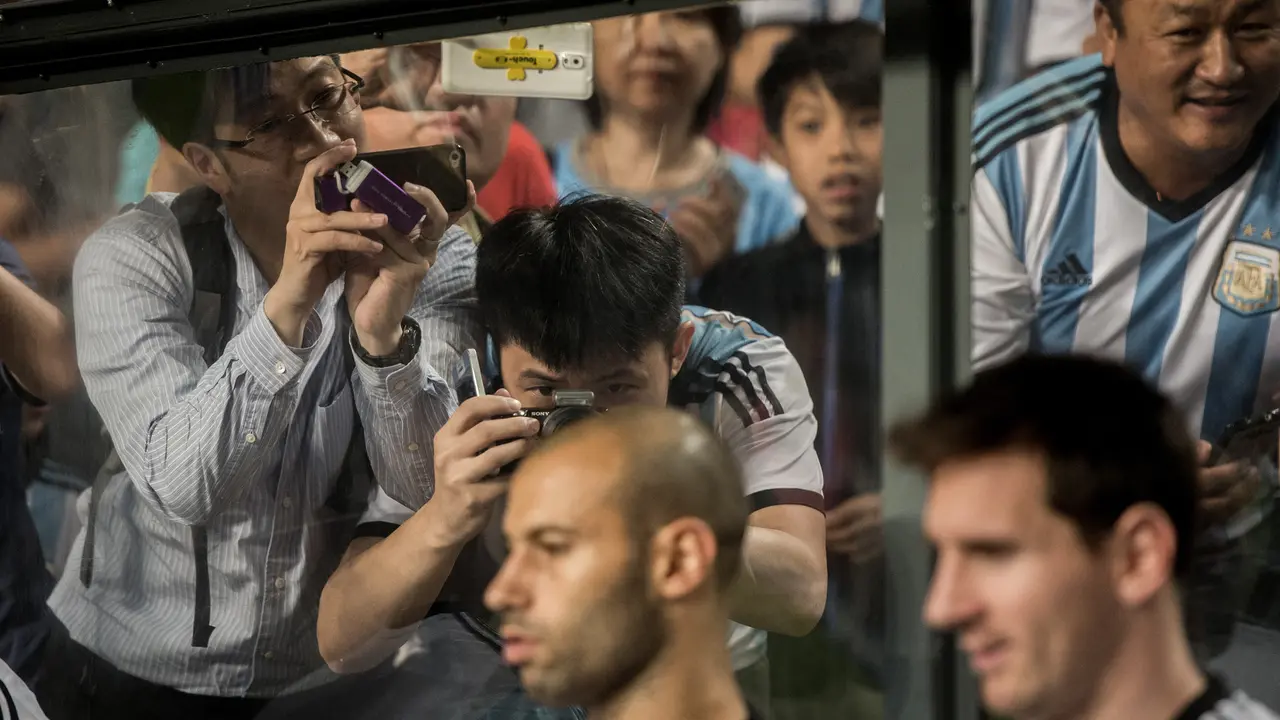 Foto: Melihat Aksi Lionel Messi Bersama Timnas Argentina pada 2014 saat Hadapi Hong Kong yang Habiskan Biaya Rp57,3 Miliar
