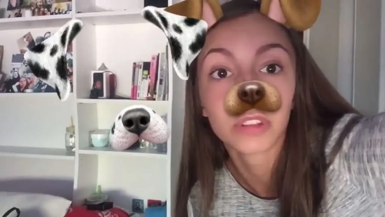 [Bintang] Tak Ada Orang, Snapchat Deteksi Wajah Lain, Ada Hantu?