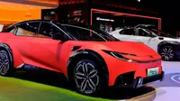 Harga Toyota bZ5 Nyaris Separuh Tesla Model Y, Kok Bisa?