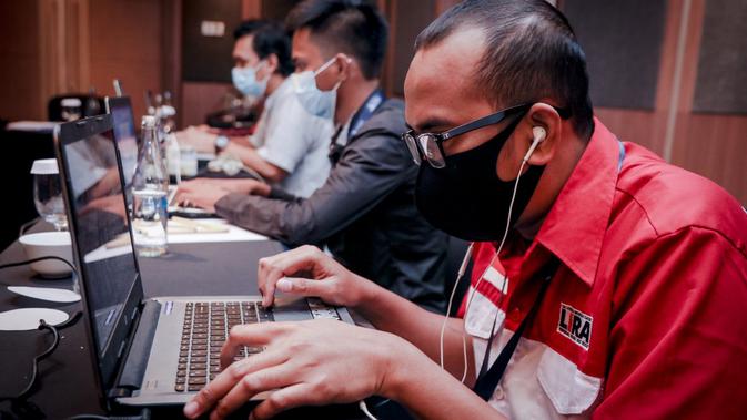 Intip Cara Penyandang Tunanetra Asal Sidoarjo Belajar Bikin Skenario Film - Vimarsana News