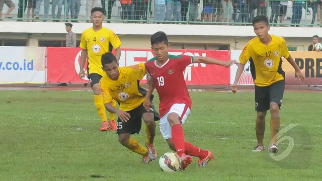 Timnas U-16 Bemain Imbang Dengan Semen Padang U-16