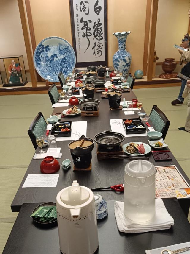 Kaiseki hidangan tradisional Jepang yang unik namun super mahal. (Nila Chrisna).