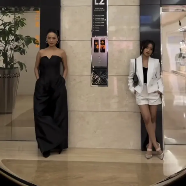 Erica Carl saat Hadir Gala Premier Film Dokumenter Rossa