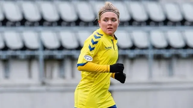 Pesepak bola wanita Denmark, Nanna Christiansen (Liputan6)
