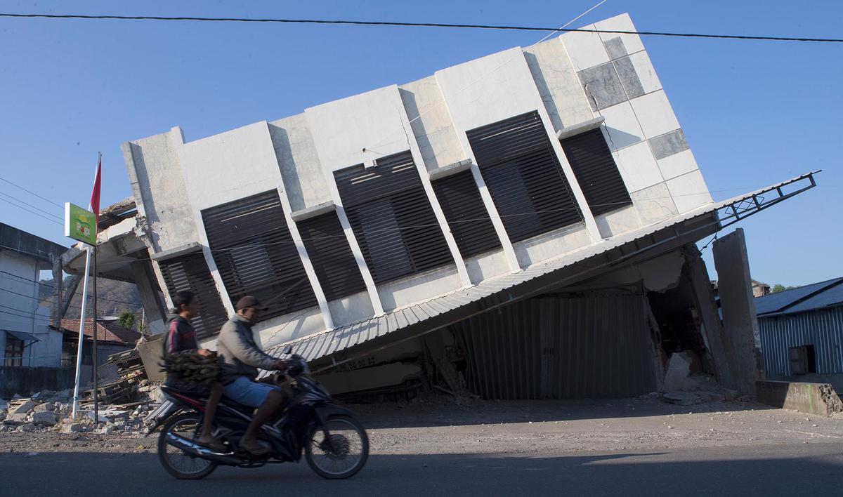 Gempa M 7,7 NTT Rusak 11.925 Rumah