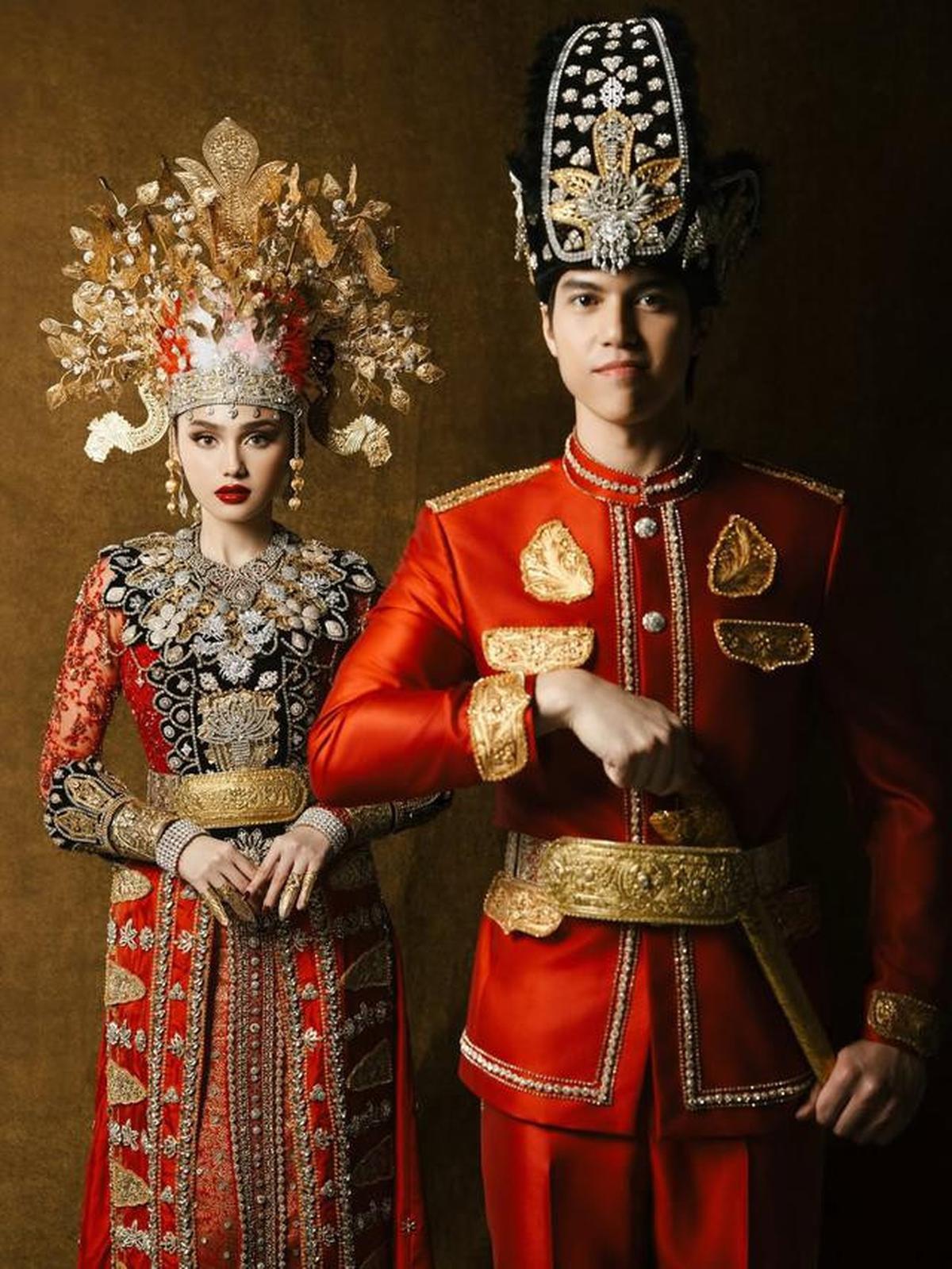 Potret Keluarga Besar Ahmad Dhani di Akad Pernikahan El Rumi dan Syifa Hadju, Curi Perhatian
