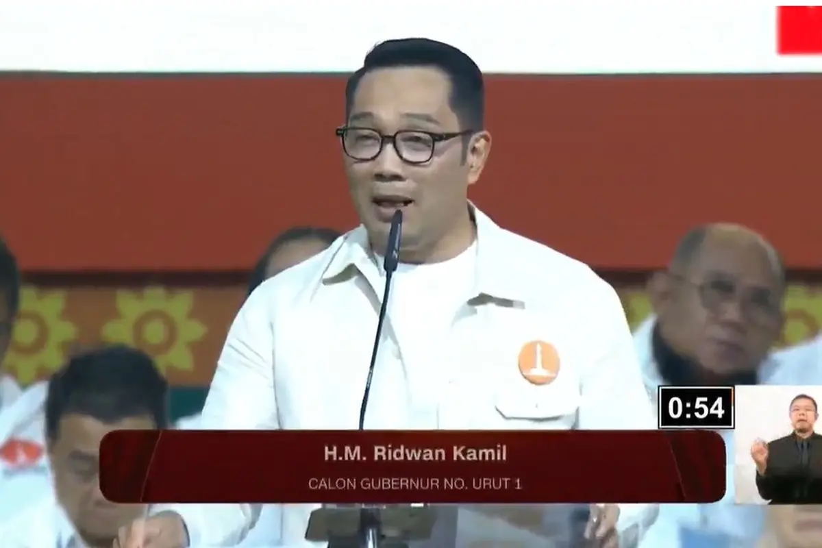 Calon Gubernur (Cagub) nomor urut 1 Ridwan Kamil saat debat kedua Pilgub Jakarta 2024.