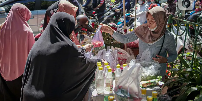 FOTO: Jelang Ramadan, Penjual Bunga Tabur Musiman Mulai Bermunculan