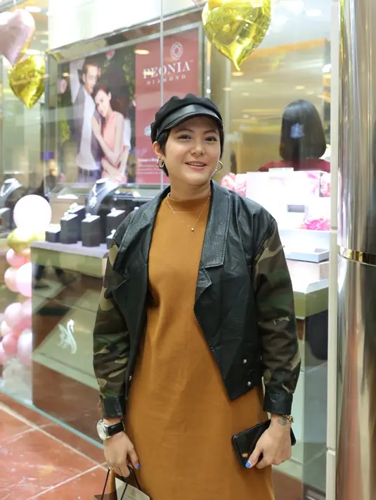 Poppy Sovia (Daniel Kampua/Fimela.com)