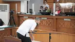 Terdakwa Agus Nurpatria bersiap untuk menjalani sidang perdana di Pengadilan Negeri Jakarta, Rabu (19/10/2022). Agus Nurpatria menjalani sidang dengan agenda pembacaan surat dakwaan kasus obstruction of justice atau perintangan proses penyidikan terkait perkara dugaan pembunuhan berencana terhadap Nofriansyah Yosua Hutabarat atau Brigadir J. (Liputan6.com/Faizal Fanani)