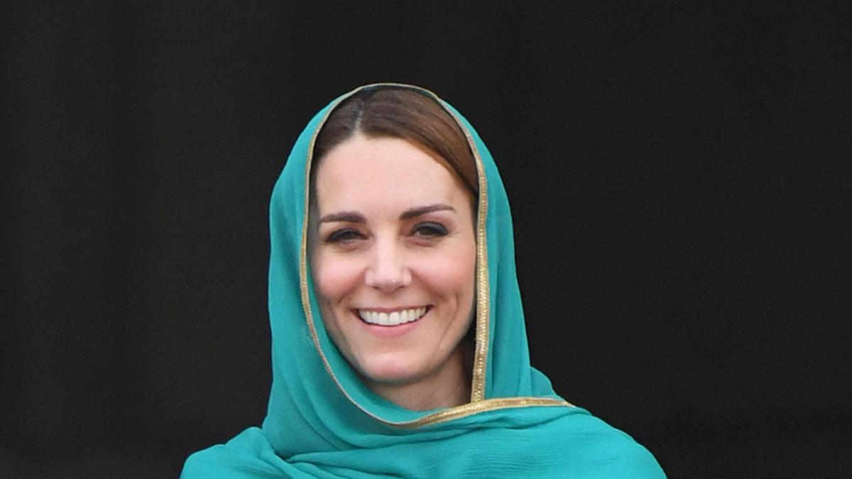 4 Perbedaan Kate Middleton dengan Putri Diana Saat Memegang Gelar