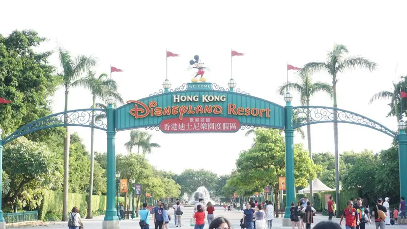 Sensasi Halloween di Setiap Sisi Hong Kong Disneyland