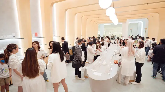 Dr. Barbara Sturm Senayan City Jakarta