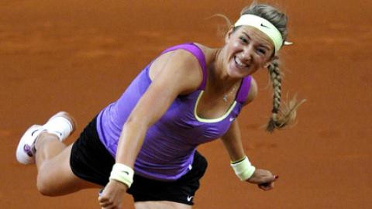 Stuttgart WTA: Wozniacki kandas, Azarenka melaju
