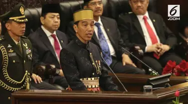 Lulusan terbaik Akademi Kepolisian angkatan 96 itu lolos menjadi ajudan pribadi Presiden Jokowi setelah menjalani serangkaian tes khusus.