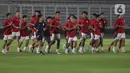 Pemain Timnas Indonesia U-23 saat melakukan latihan bersama di Stadion Madya Gelora Bung Karno, Senayan, Jakarta, Senin (28/7/2025). (Liputan6.com/Helmi Fithriansyah)