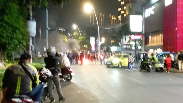 Demo Tolak Kenaikan BBM Pecah di Cikini