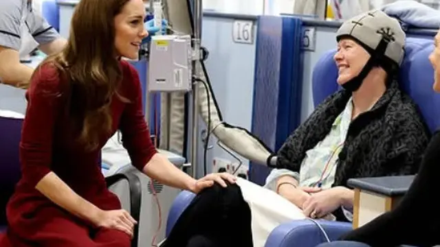 Kate Middleton dan Katherine Field