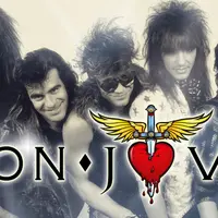 Dikenal sebagai ikon rock 90an, Bon Jovi rasakan perjalan karier berliku. (foto: teamrock.com, desain: Nurman Abdul Hakim/Bintang.com)